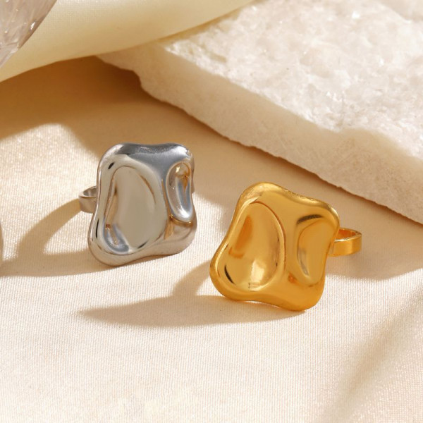 Массивное стальное кольцо с магическими небесными символами CJN25434