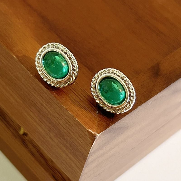 Винтажные серьги-пусеты изумрудные овалы M86410