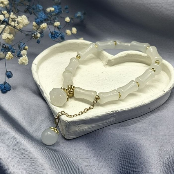 Браслет сказочный персонаж с разноцветными камнями J11040CJJ