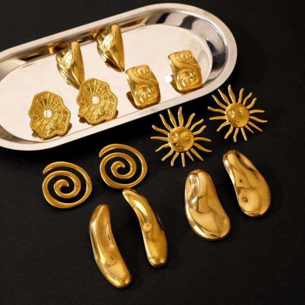 Матовые серьги-пусеты Спираль CJG78731