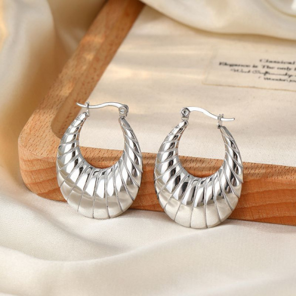 Серьги-кольца овальные рельефные CJM03786