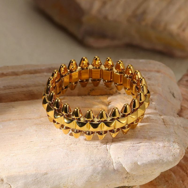 Кольцо медицинская сталь с напылением золотом 1J12068CJJ