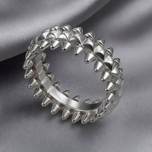 Стальное кольцо с острыми шипами по всему периметру 1J12069CJJ