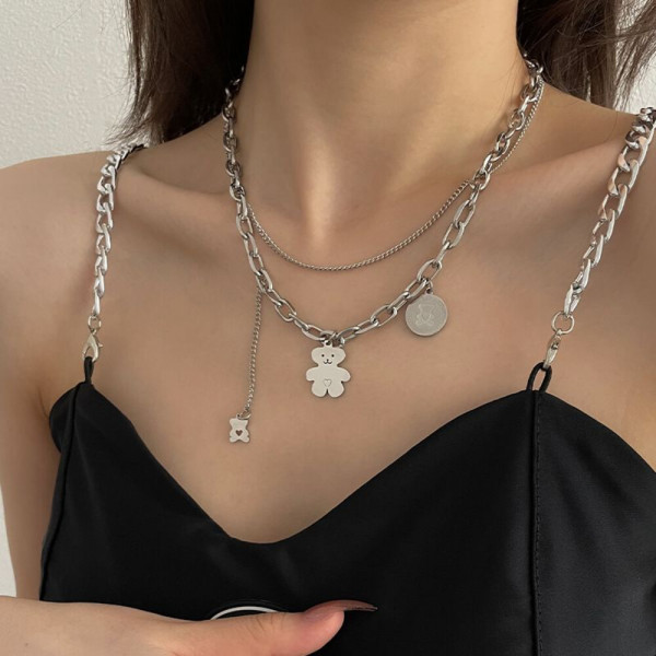 Многослойное колье с жемчужной нитью и медвежонком CJH56247