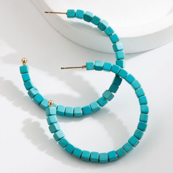 Бирюзовые серьги-кольца из кубических бусин с имитацией камня CJH24544