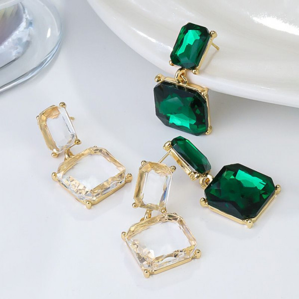 Висячие серьги из крупных изумрудных кристаллов CJH48323