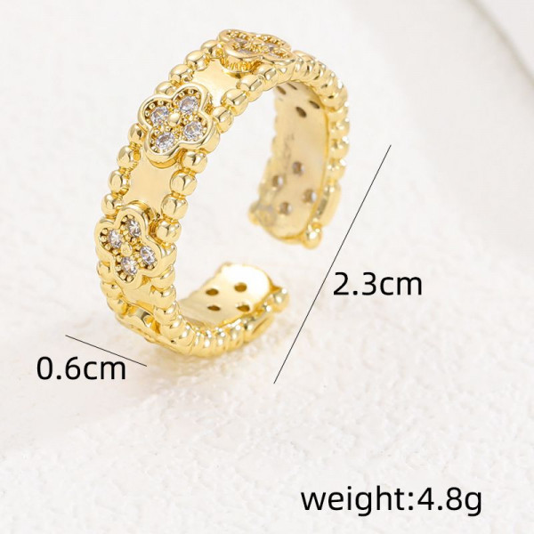 Разомкнутое кольцо с клевером и фактурным краем 1J12070CJJ