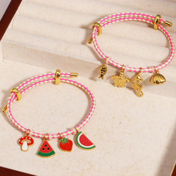 Браслет-нить розовый с фруктовыми подвесками CJR61209