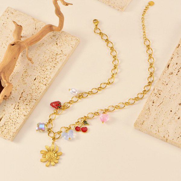 Цепочка с яркими разноцветными подвесками и цветком CJR89550