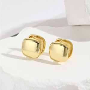 Серьги-гвоздики квадратные объёмные CJC25497