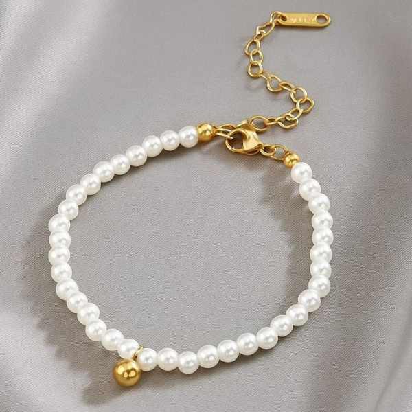 Браслет из жемчуга с золотистой подвеской-сферой 1J12146CJJ