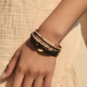 Браслет жесткий многоярусный с золотистыми деталями CJK14041