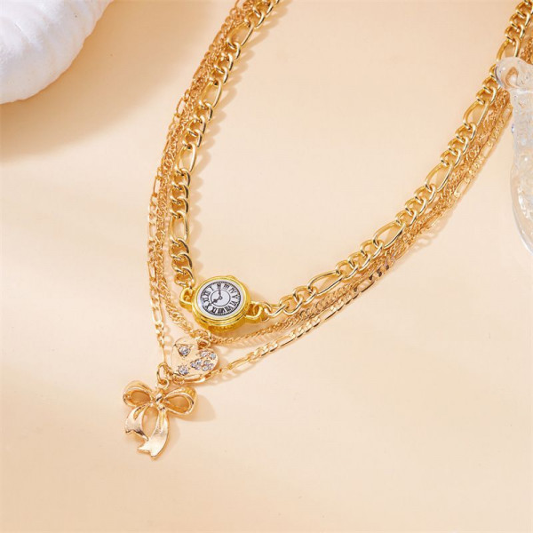 Многослойное колье с крупными цепями и медальоном CJT15124