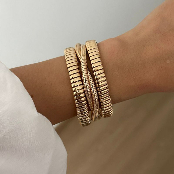 Жесткий браслет CJR71723