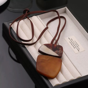 Подвеска с кулоном CJR57290