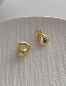 Массивные серьги-пусеты «Капли» глянцевые M09393