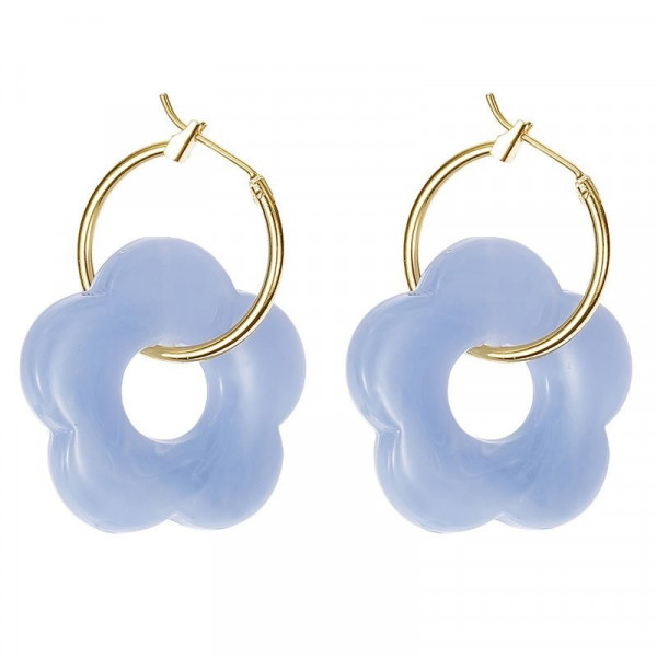 Цветные серьги-кольца с подвесками в виде акриловых цветов M95018