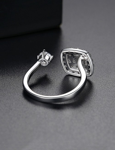 Ювелирное кольцо F78694