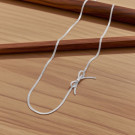 Тонкая серебристая цепочка с изящным бантом CJP84551