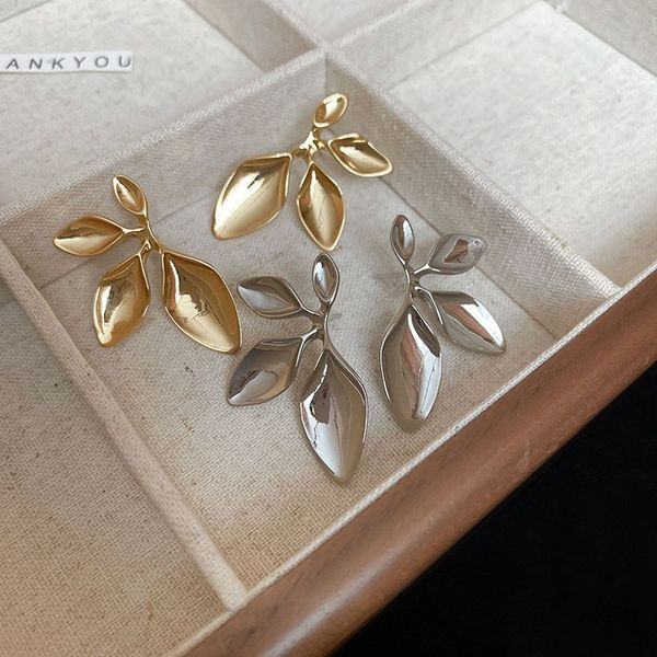 Серьги-гвоздики CJL19307