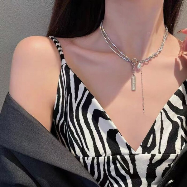 Колье-галстук из двух серебристых цепей с подвеской CJH63599