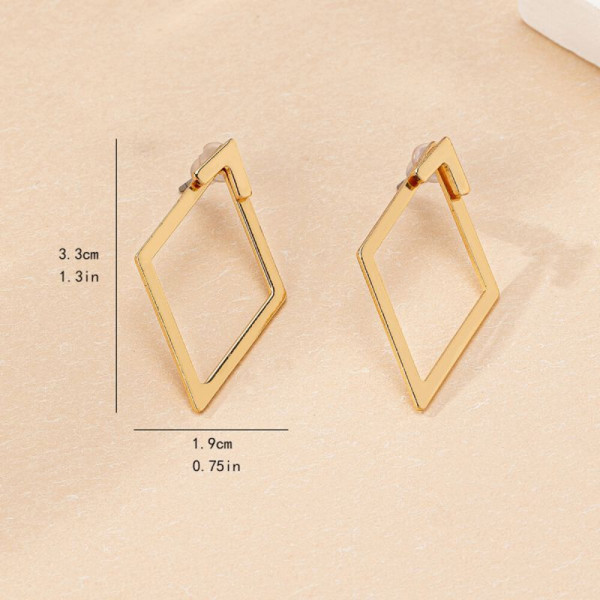 Серьги-гвоздики CJH67211