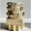 Жесткий браслет CJQ05875