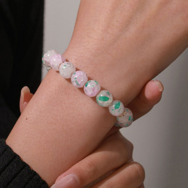 Браслет из голубых бусин с эффектом кракле CJL17186