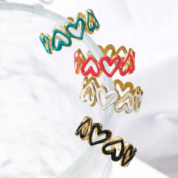 Узкое кольцо с сердечками и цветной эмалью CJL13490