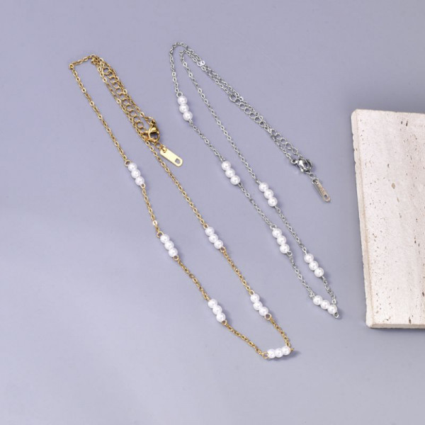 Золотистая цепочка с белым бисером CJL14435