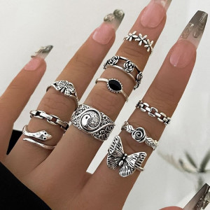 Серебристый комплект колец с крупной бабочкой и камнями M90272