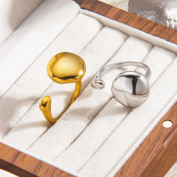 Разомкнутое кольцо с двумя сферическими наконечниками CJP84579