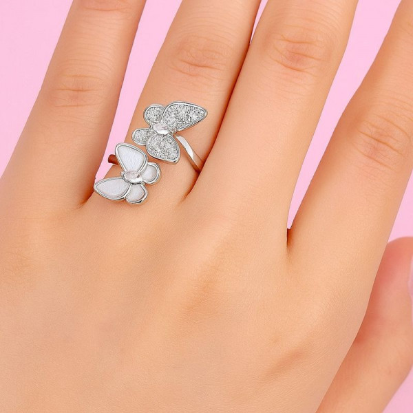 Разомкнутое кольцо с двумя бабочками из эмали и страз 1J12076CJJ