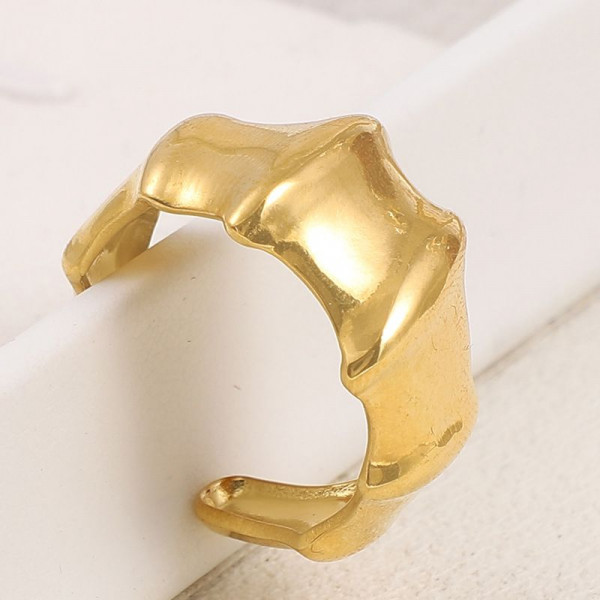 Массивное кольцо с органической перфорацией CJL13477