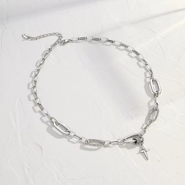 Массивная цепь с чередующимися звеньями и крестом CJH78380