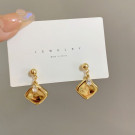 Серьги пусеты с квадратными подвесками из мятого металла CJH13379