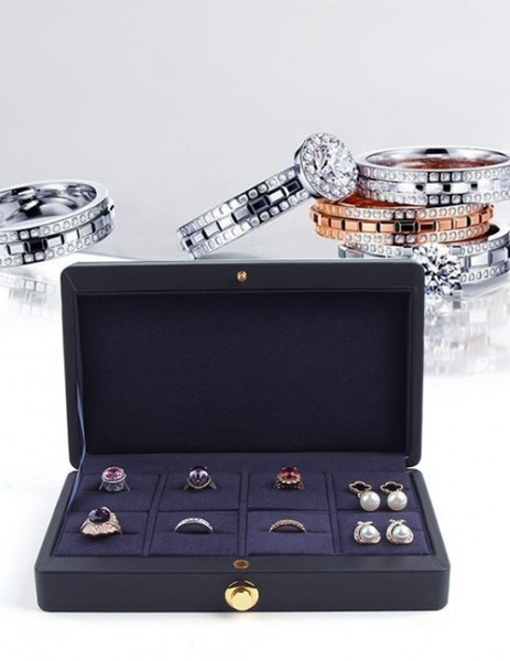 Коробка V28751