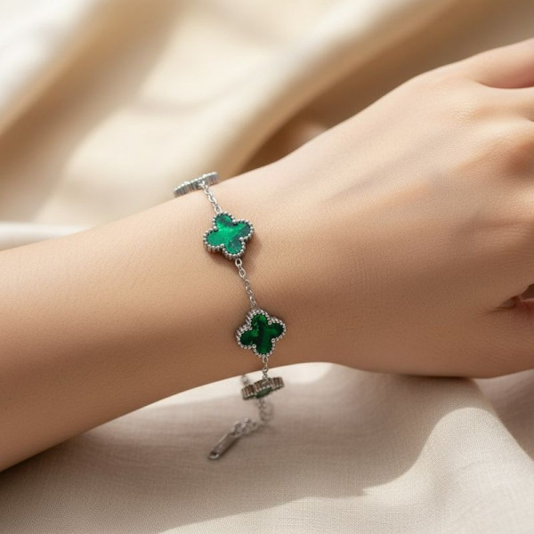 Браслет с изумрудными вставками клевера на серебристой цепи 1J12155CJJ
