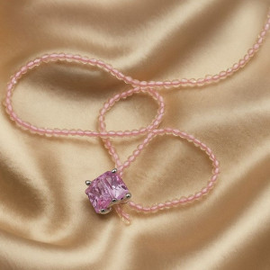 Нежные бусы из бисера с розовым граненым кристаллом J10726CJJ