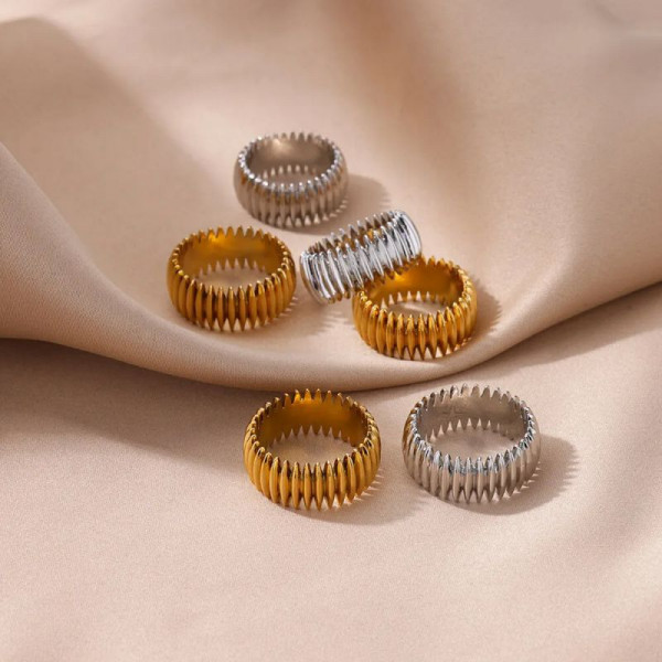 Широкое фактурное кольцо "Гармошка" CJL84699