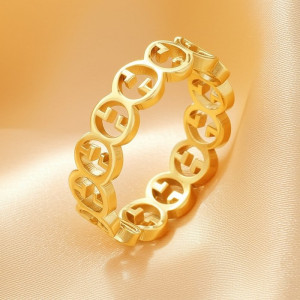 Кольцо из соединенных золотистых звеньев J11371CJJ