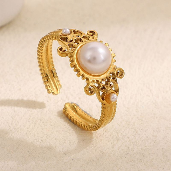 Кольцо с крупным жемчугом в винтажном обрамлении CJL13464