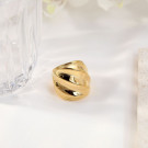 Широкое кольцо с волнообразным рельефом CJP55718