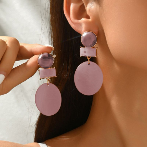 Массивные геометрические серьги из матовых элементов CJP93807