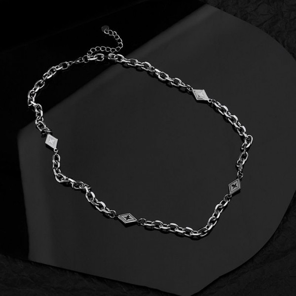 Лаконичная цепочка с ромбовидными вставками CJH63658