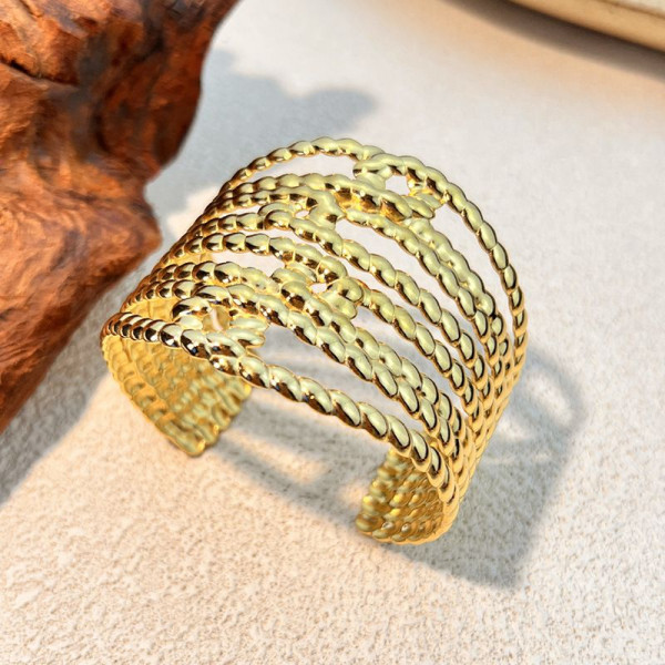 Браслет-кафф широкий с многослойным плетением CJM18930