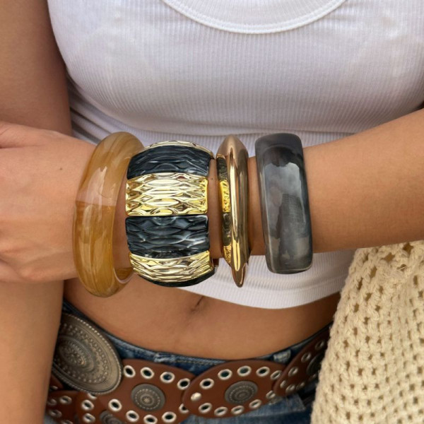 Жесткий браслет CJP85426