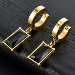 Стальные серьги с напылением золотом с черным прямоугольным кулоном J10003CJJ