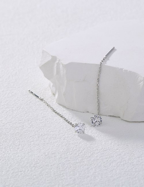 Серьги-протяжки с круглыми фианитами M10563