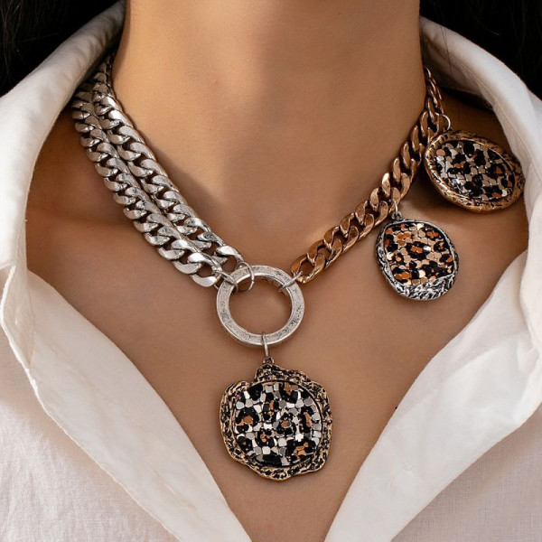 Массивный коллар с комбинированными звеньями и подвесками-монетами CJT19614